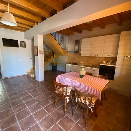 Colle Paciocco מלון דירות